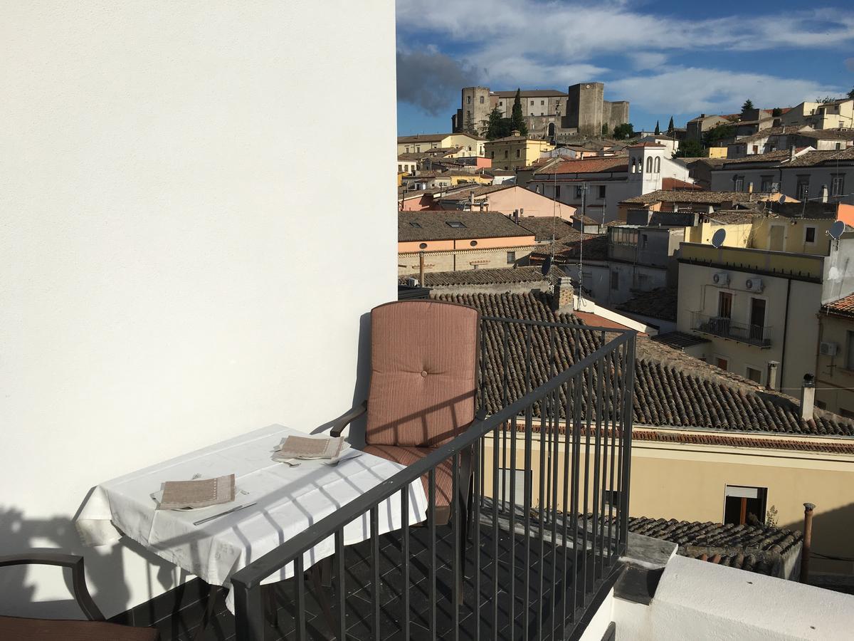 Hotel La Casa nel Borgo Antico Melfi Exterior foto